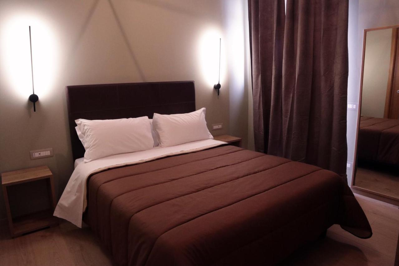 Manhattan Room & Suite Bari Eksteriør bilde