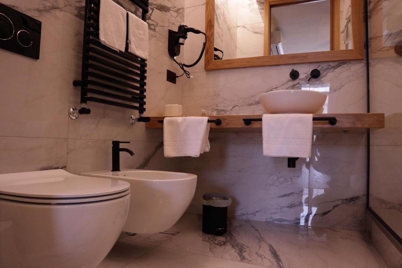 Manhattan Room & Suite Bari Eksteriør bilde