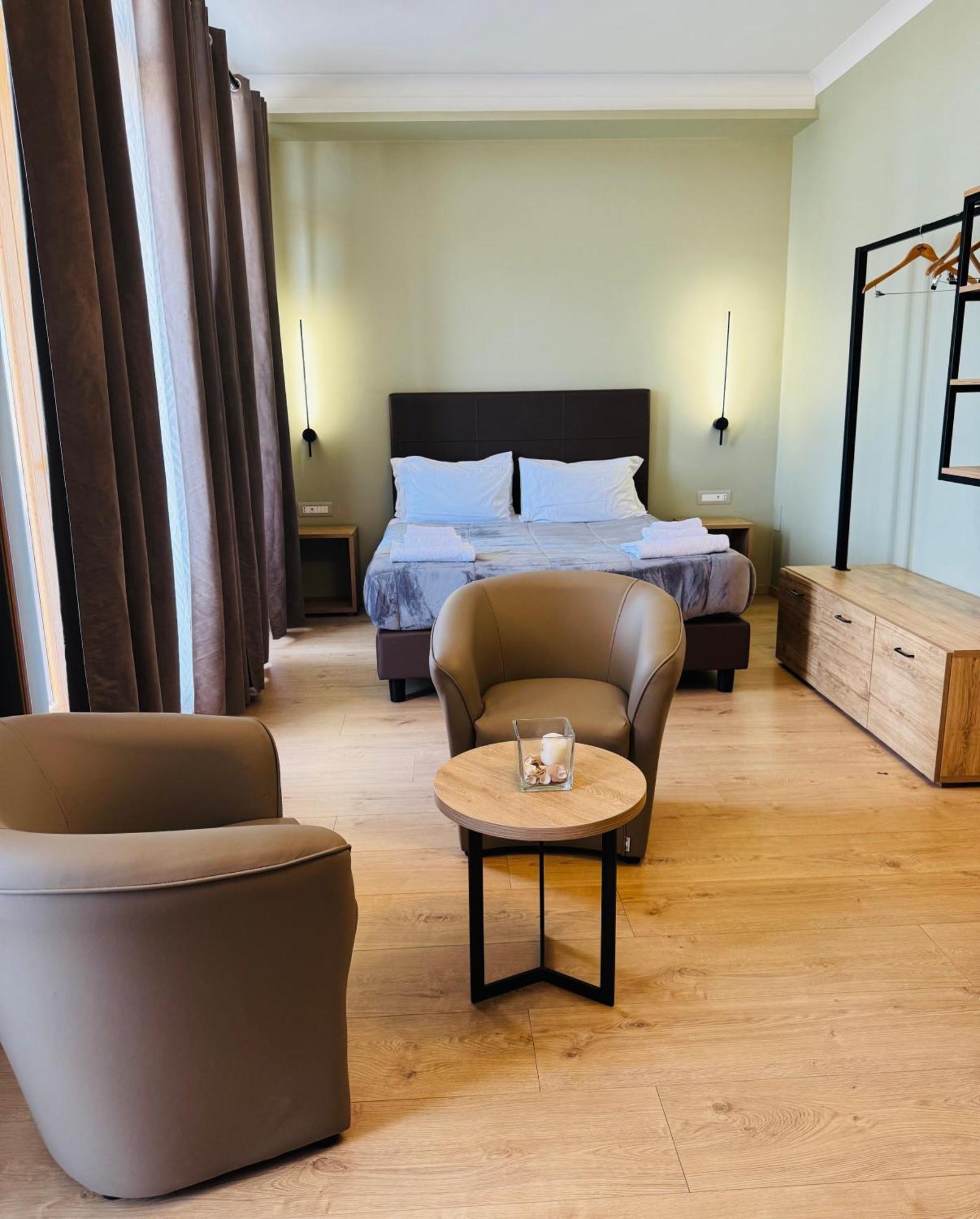 Manhattan Room & Suite Bari Eksteriør bilde