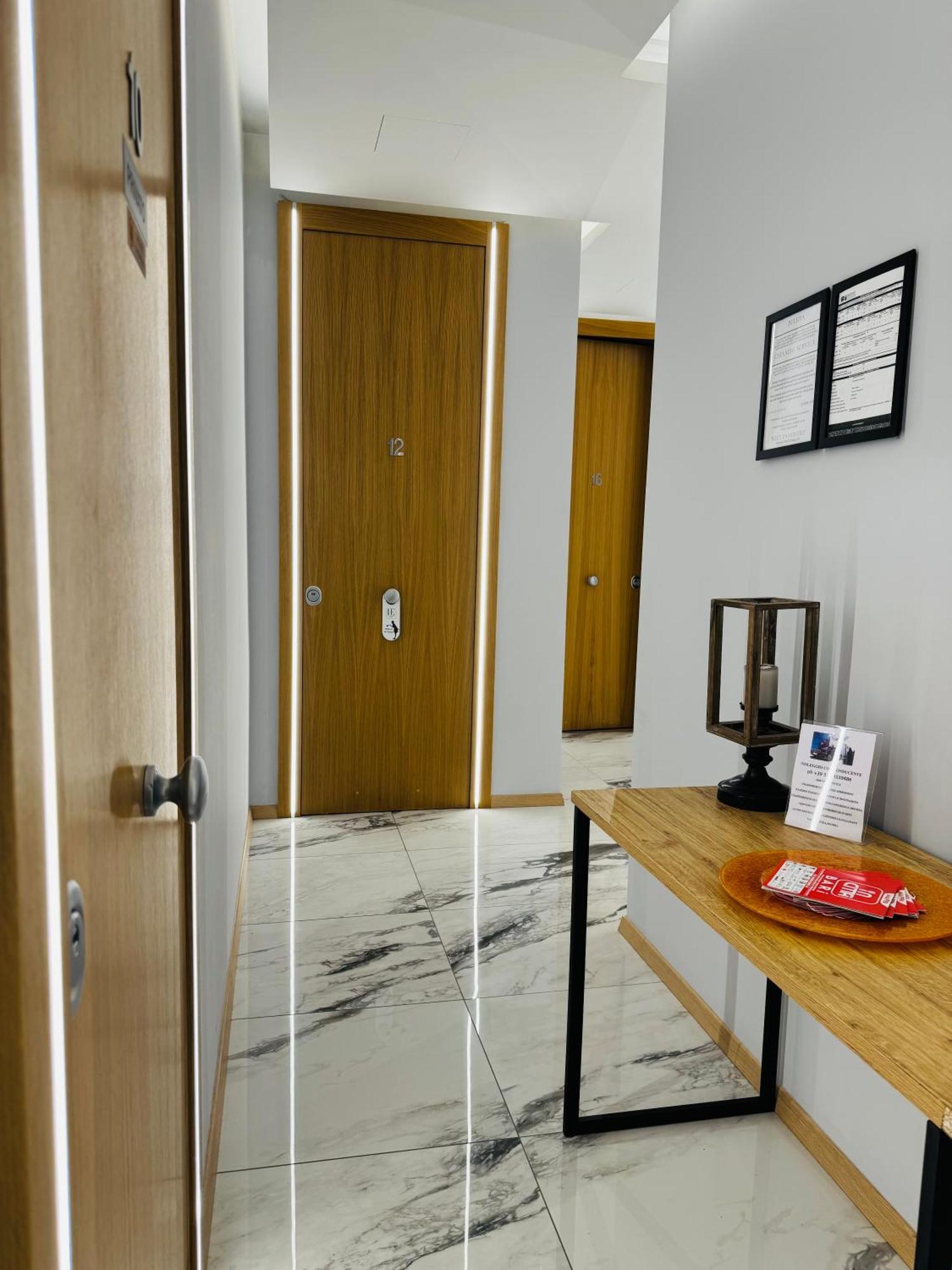 Manhattan Room & Suite Bari Eksteriør bilde